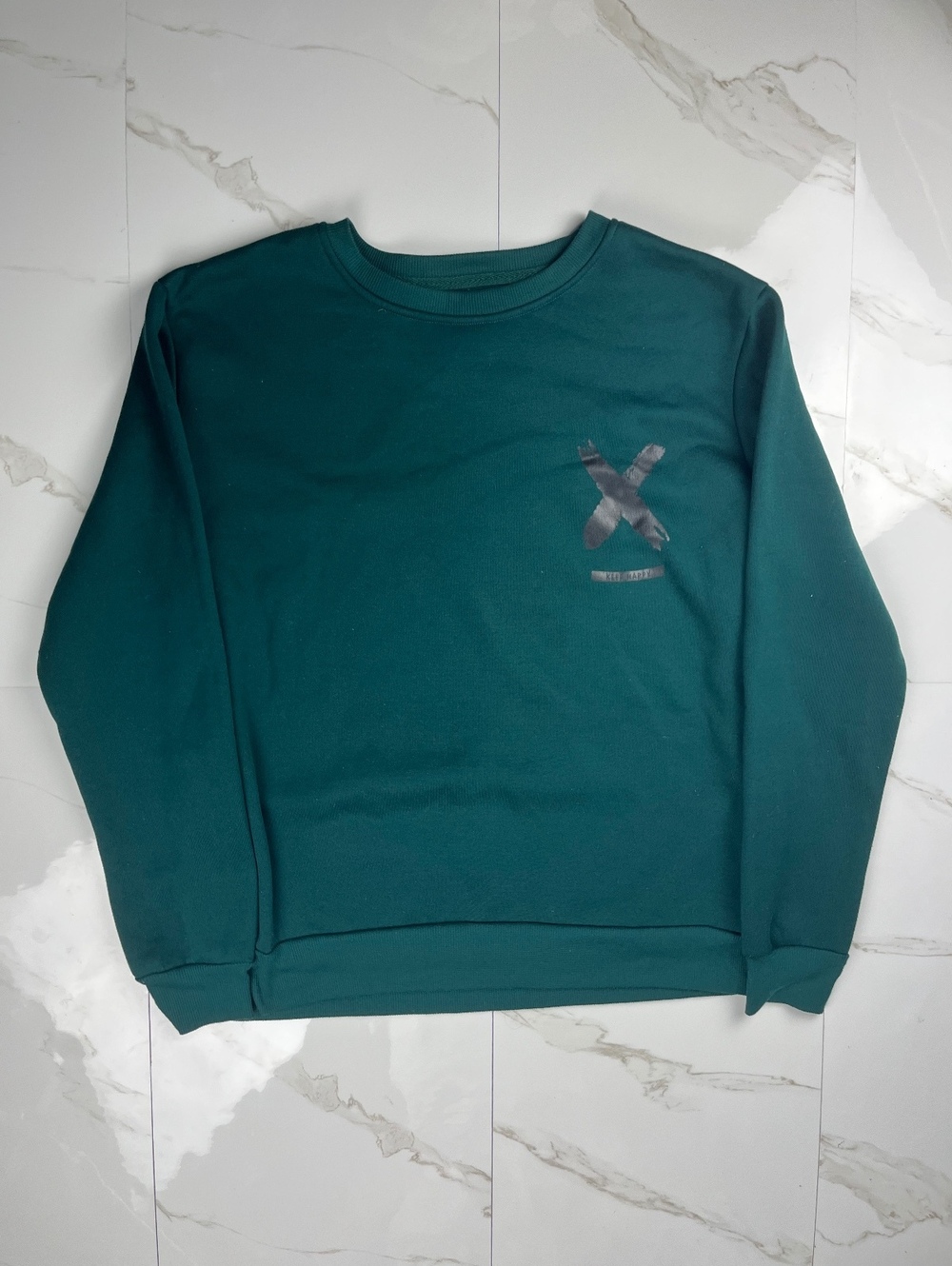 Green Crew Neck Sweatshirt with Metallic 'Keep Happy' Print
